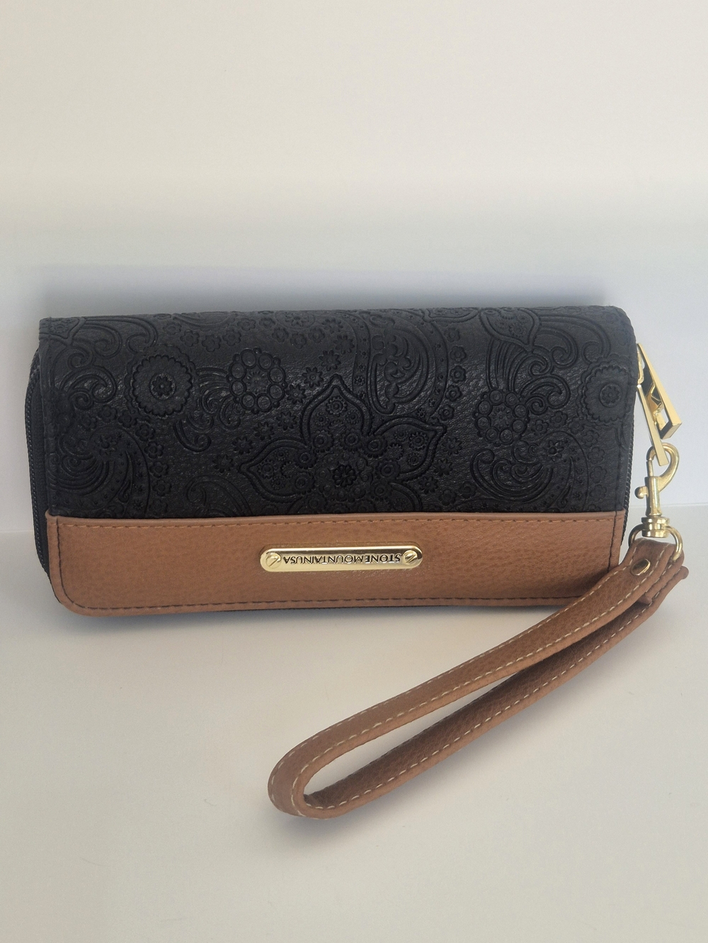 Stone Montain Two-Tone Black and Brown Wristlet Wallet